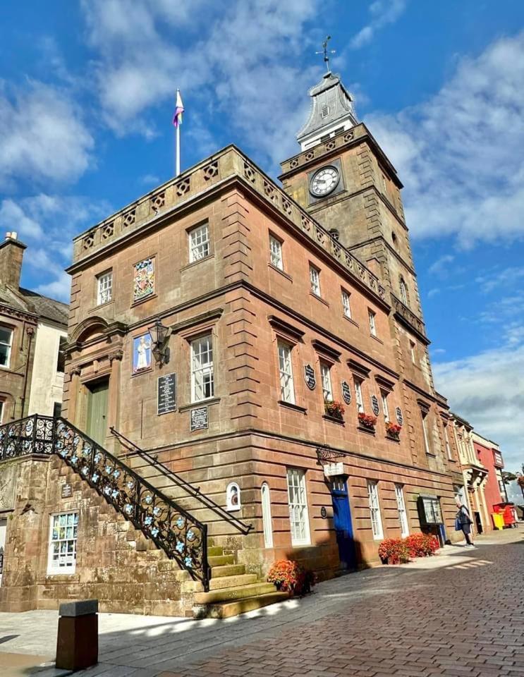 Stunning Period Townhouse With Garden, Walking Distance To Town Villa Dumfries Buitenkant foto